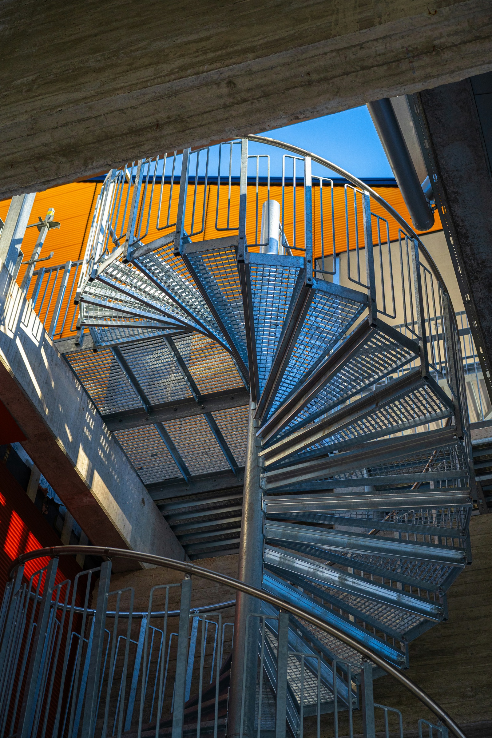 Escalier métallique hélicoïdal sur mesure